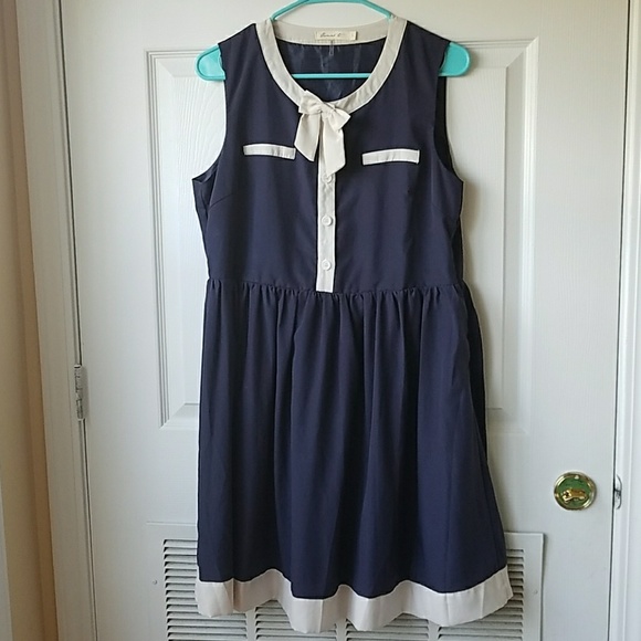 Modcloth Dresses & Skirts - Comme Toi Bow Dress